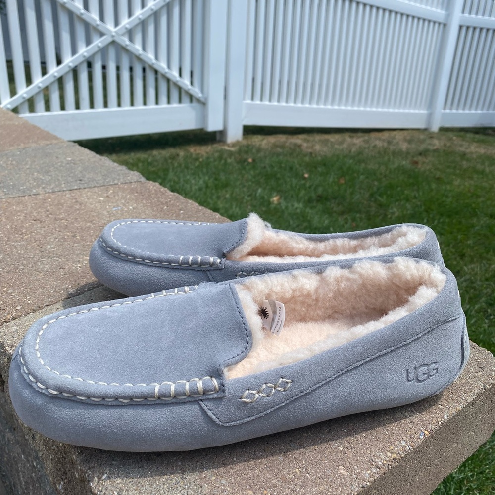 UGG Ansley Light Gray Slippers with Plush Lining